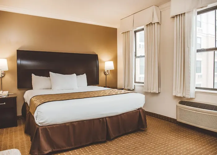 South Loop Hotel