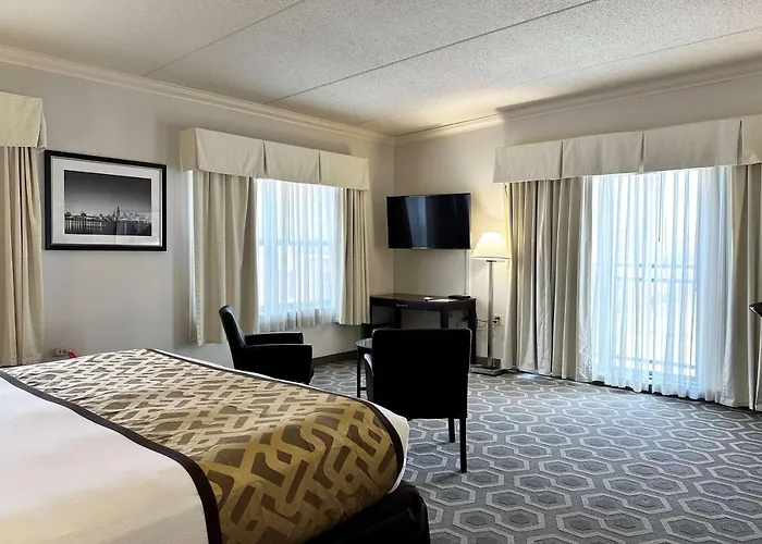 Hotel South Loop 3*